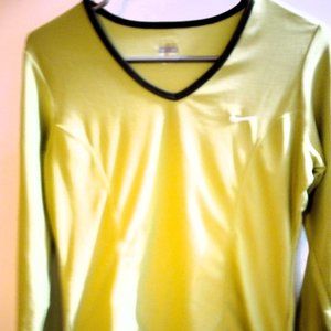 Nike Ladies Medium Dry Fit Activewear V-Neck Pullover, Fitted EUC